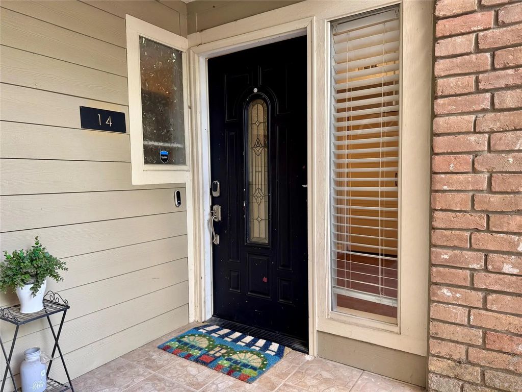 5005 Georgi Lane 14, Houston
