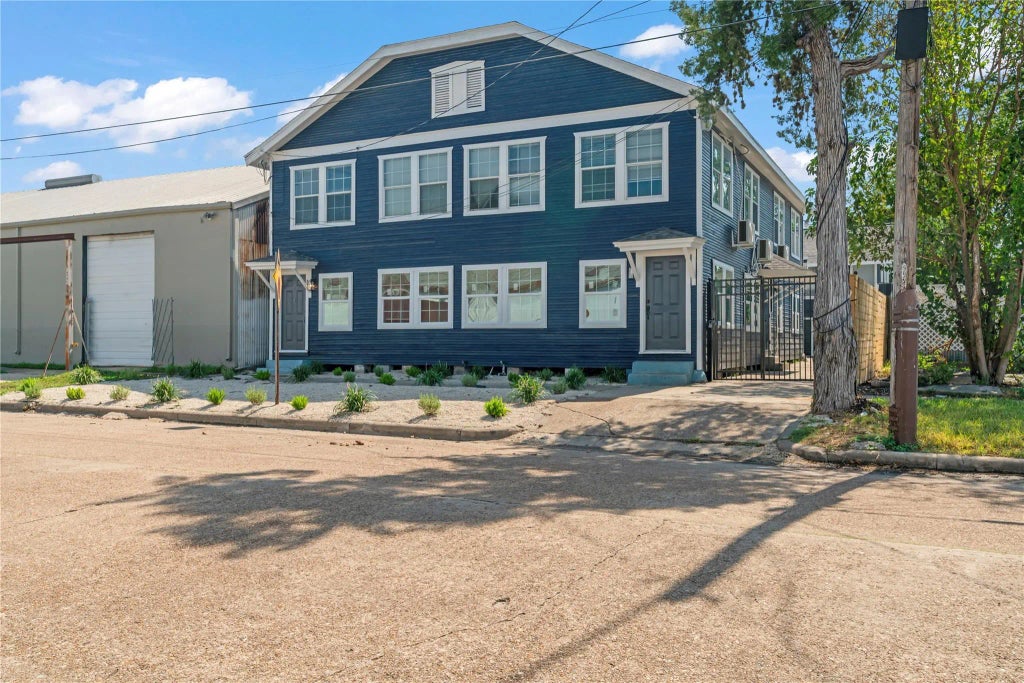 305 Roberts St Street 10, Houston