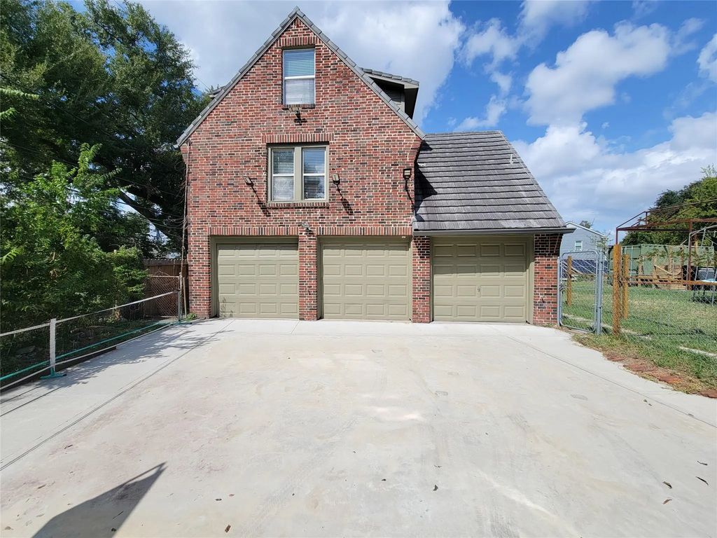 3214 S Macgregor Way, Houston
