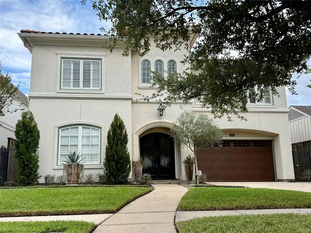 2826 Robinhood Street, West University Place