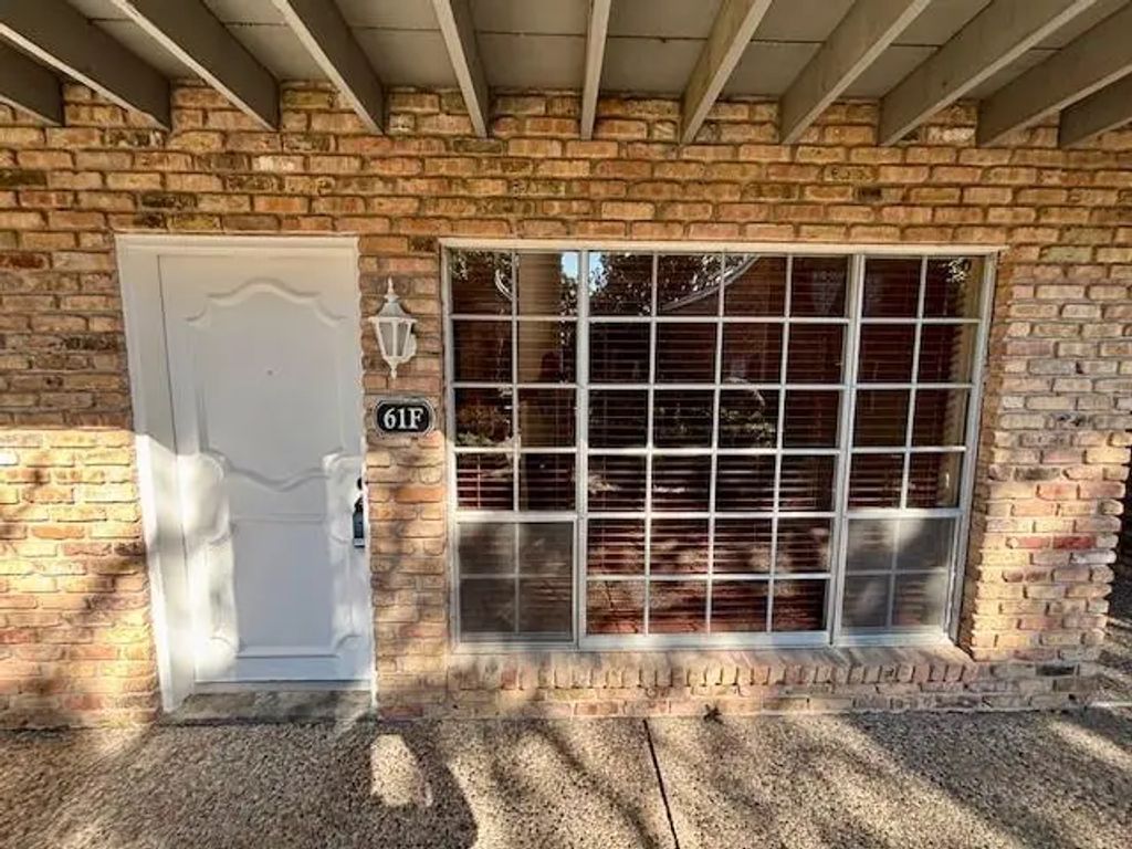 2201 Fountain View Drive 61, Houston