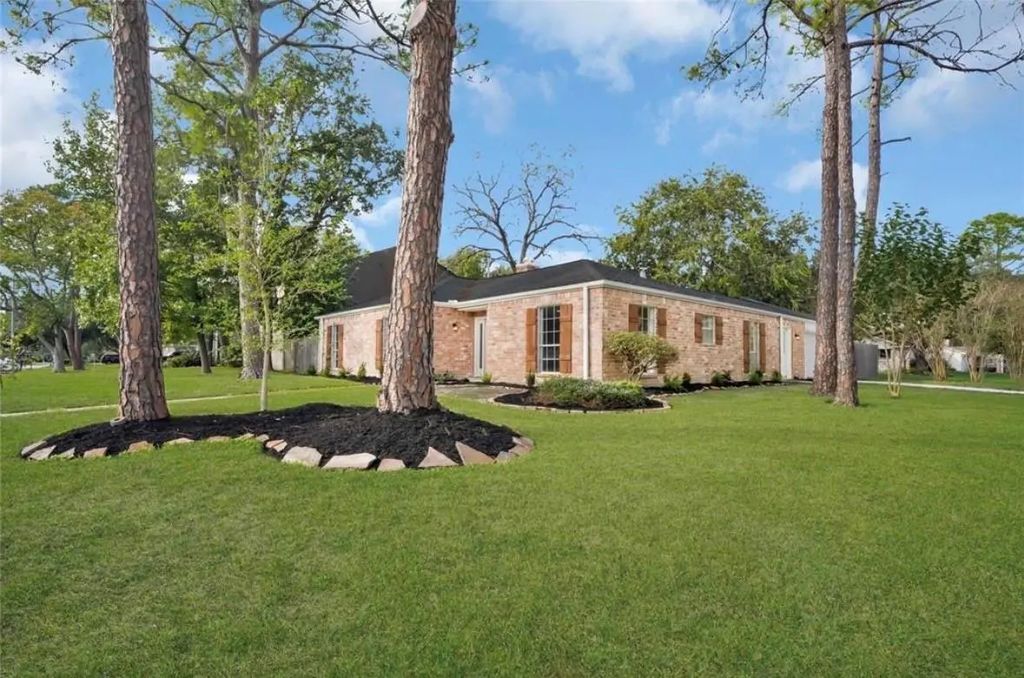 13902 Wickersham Lane, Houston