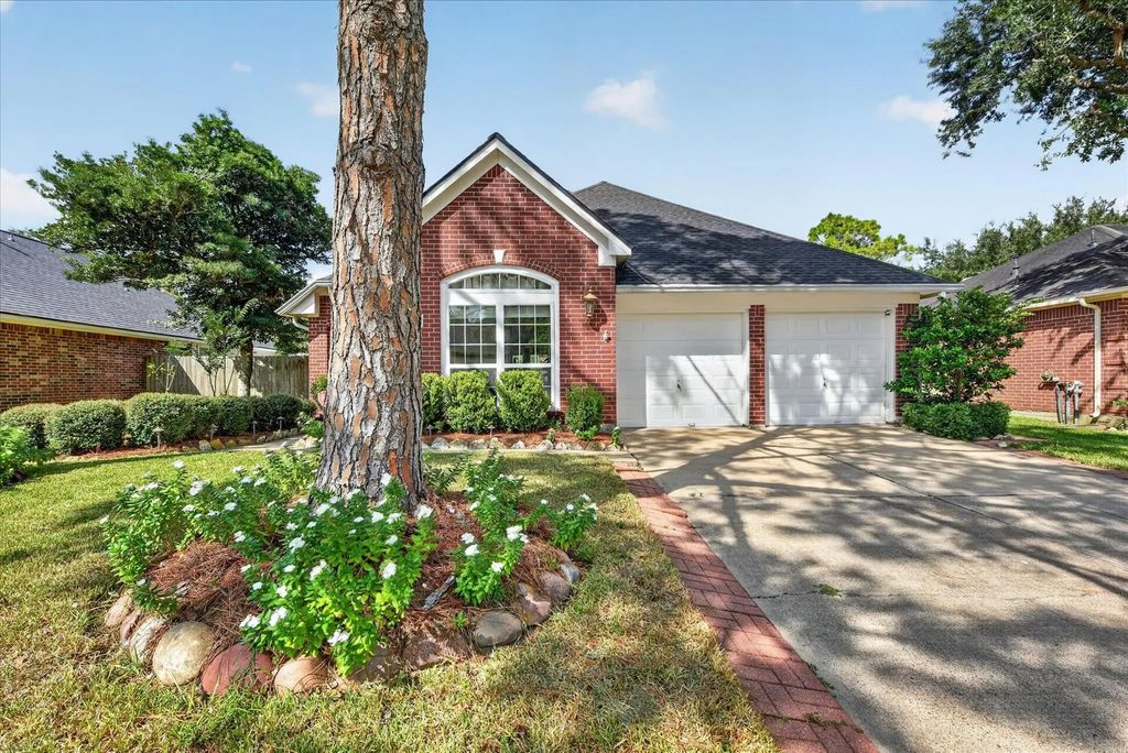 3523 Paigewood Drive, Pearland