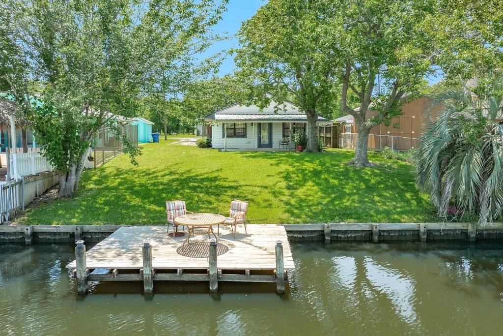 123 County Road 458d Drive, Angleton