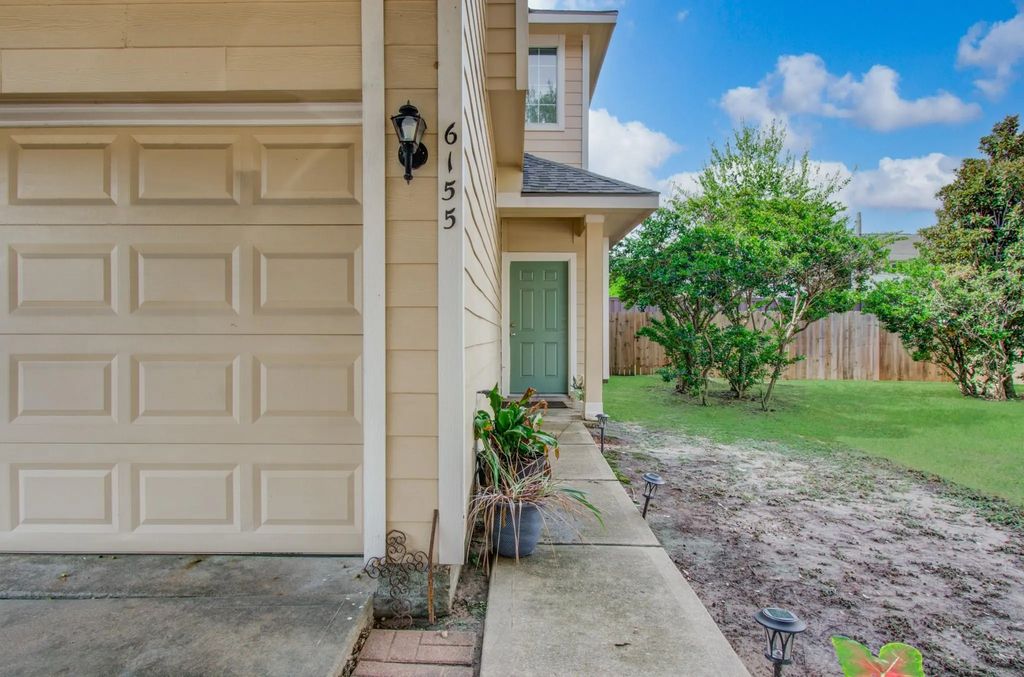 6155 Morningshire Lane, Houston