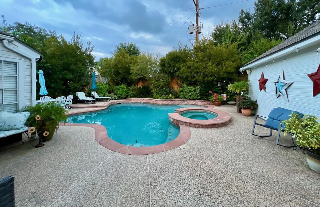 15214 Evergreen Knoll Lane, Cypress