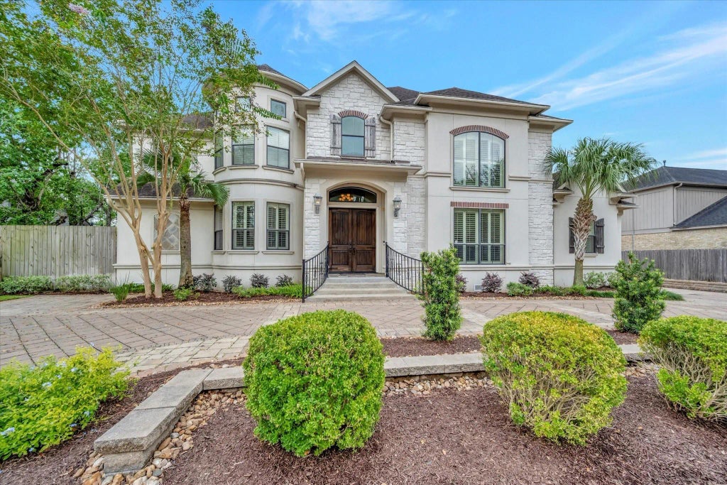 16314 Brook Forest Drive, Houston