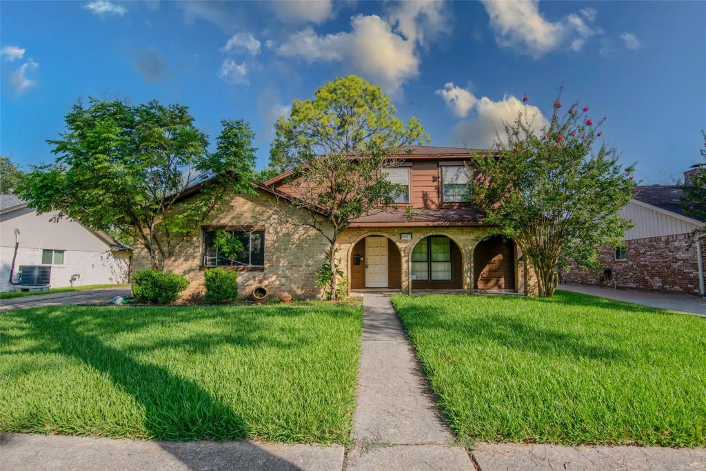 1027 Montour Drive, Houston