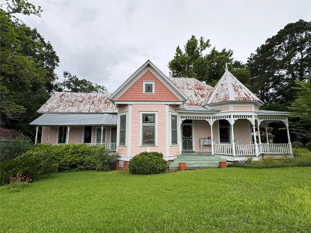 213 W Abbey Street, Livingston