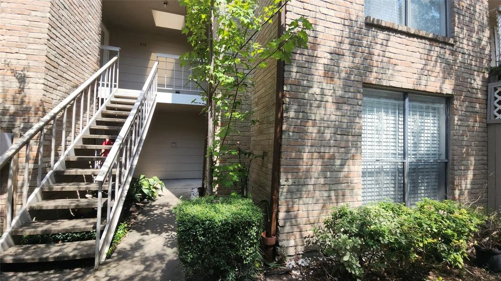 2100 Wilcrest Drive 116, Houston