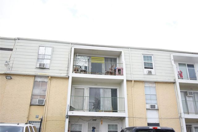 8200 Broadway Street 158n, Houston