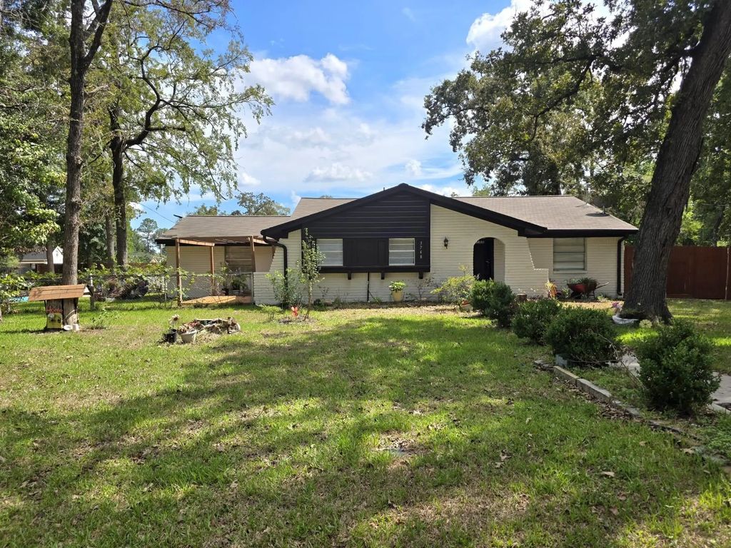 3748 Pin Oak Drive, Conroe