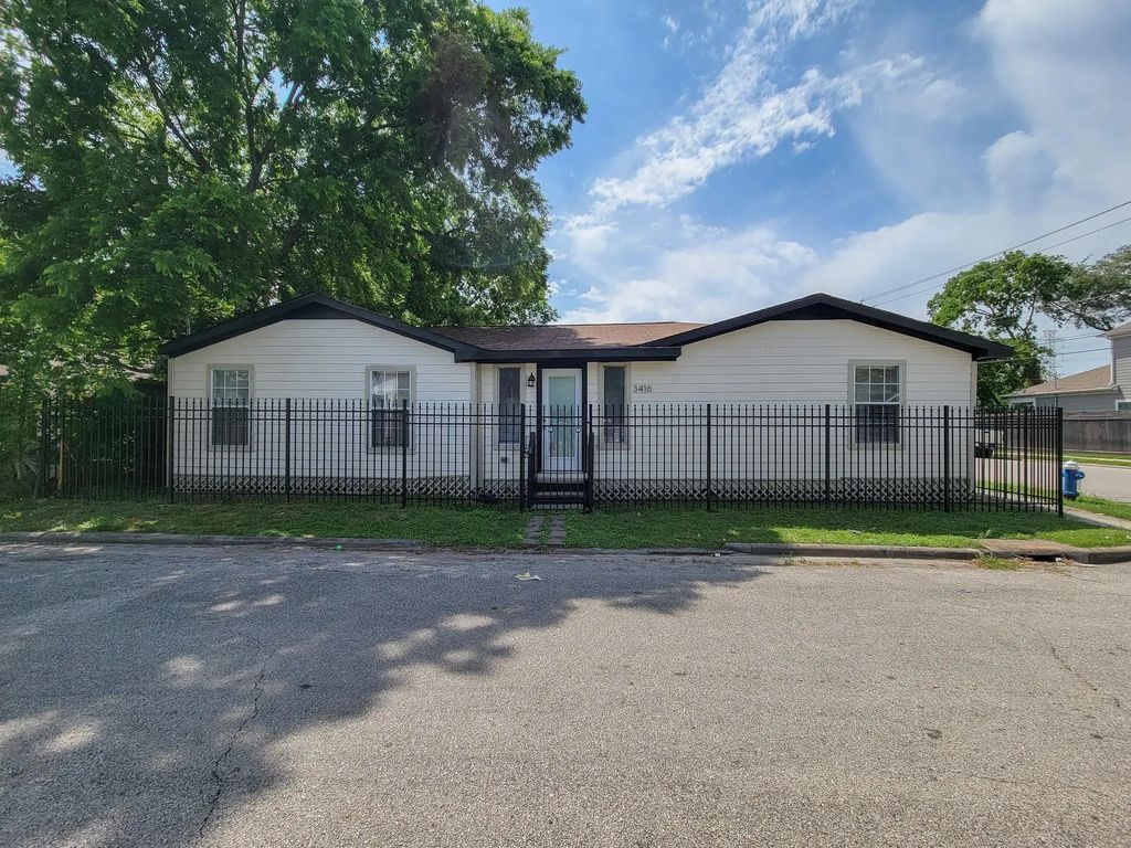 3416 Europa Street, Houston