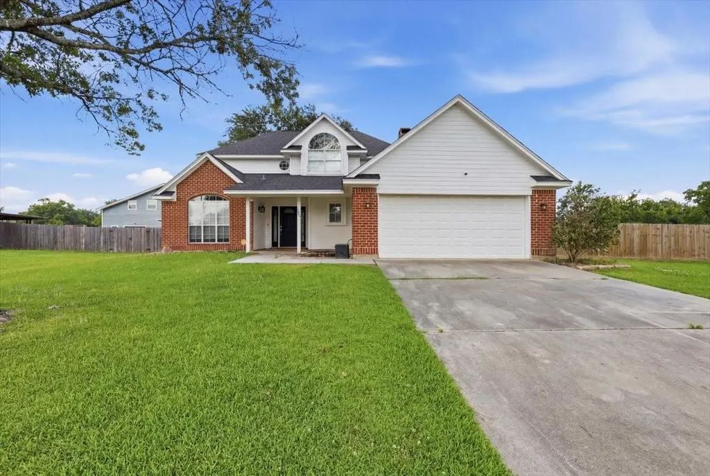 425 Blueberry Street, Bridge City