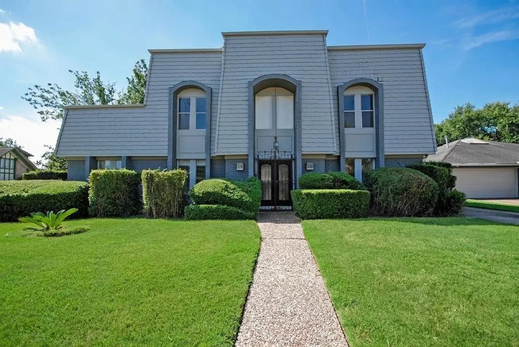 6103 Portal Drive, Houston