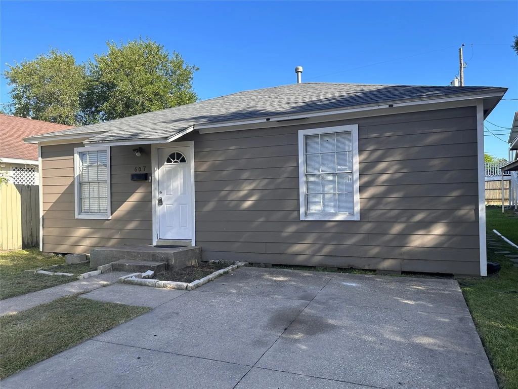 607 Bolster Street, Baytown