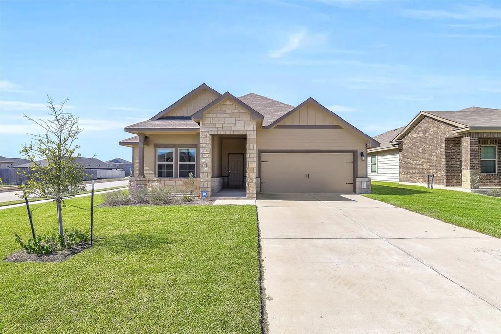2136 Chief Street, Bryan