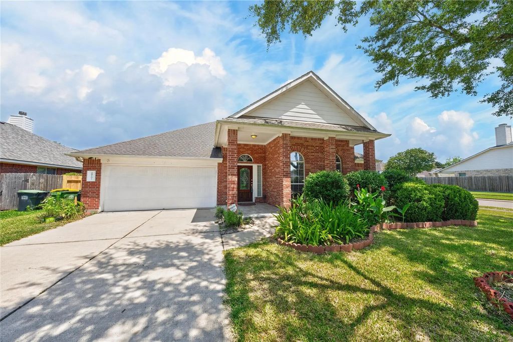 10101 Hidden Falls Drive, Pearland