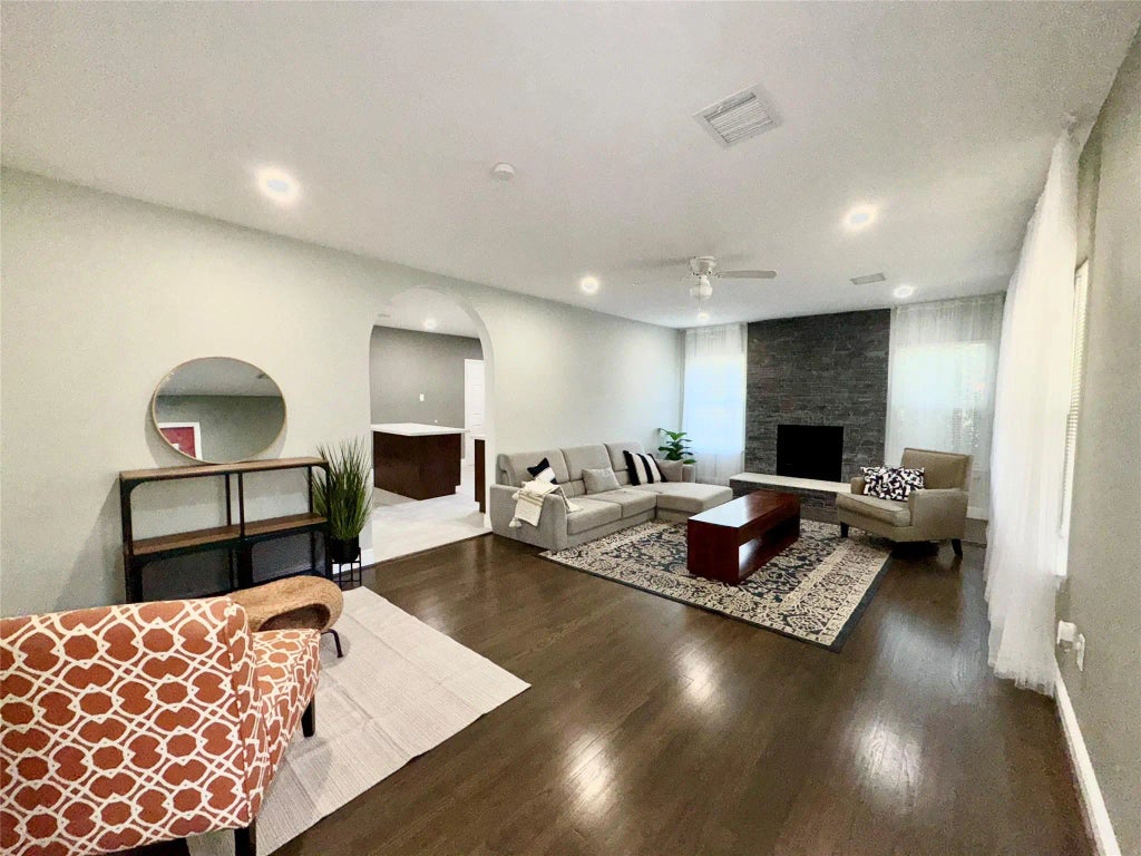 7135 Cayton Street, Houston