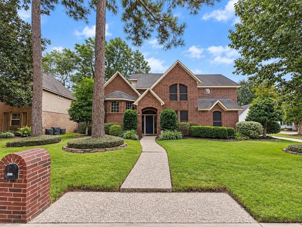 5814 Woodland Creek Drive, Kingwood
