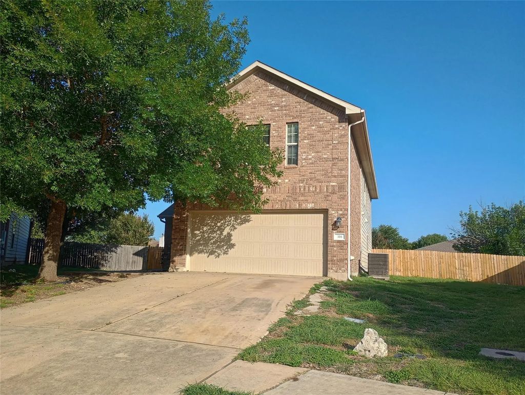 316 Housefinch Loop, Leander
