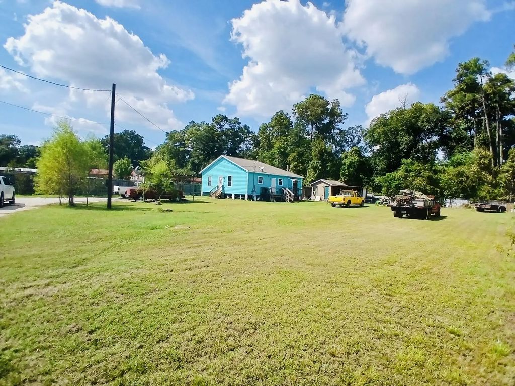 21201 South Street, New Caney