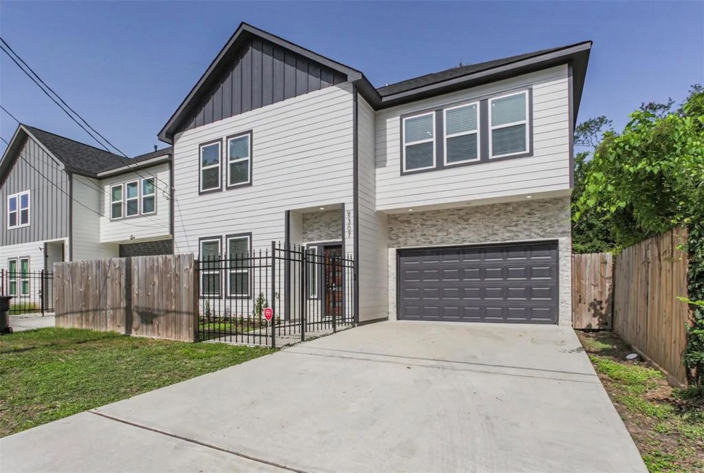 9307 Tower Street, Houston