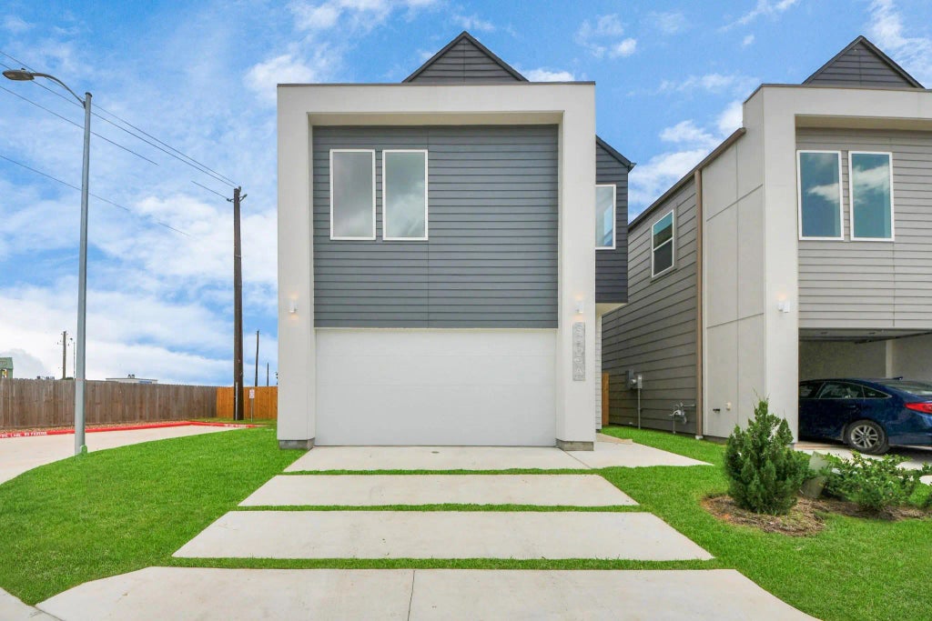 3003a Ventas Drive, Houston