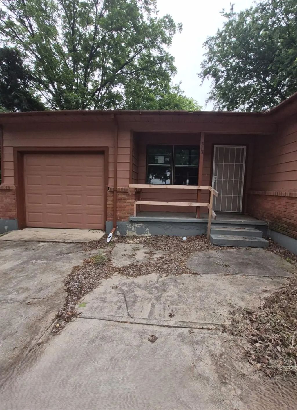 313 Elm Street, Copperas Cove