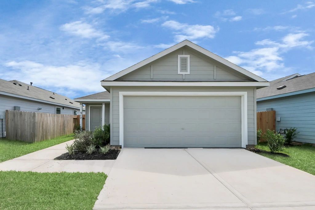1306 Charlotte Way, Wharton
