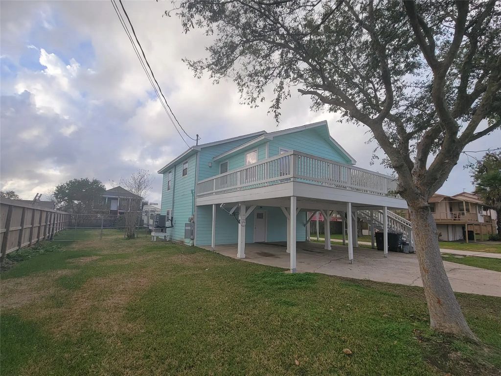 1010 22nd Street, San Leon