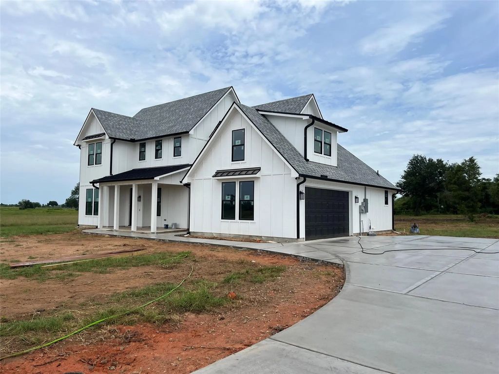 8900 Kulow Road, Sealy