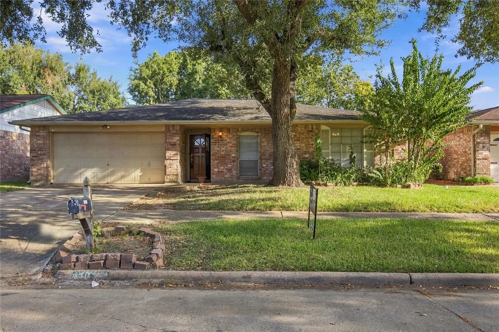 13826 Southline Road, Sugar Land
