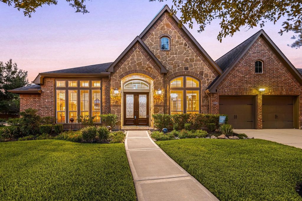 2203 Draycutt Drive, Katy