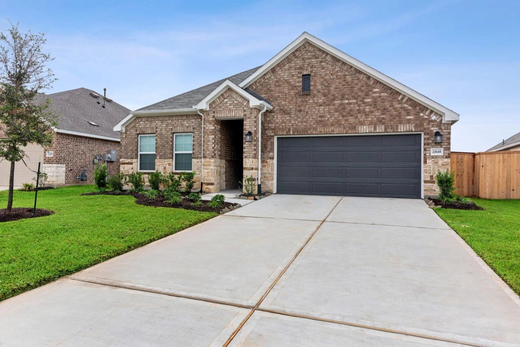 22648 Hackberry Leaf Drive, New Caney