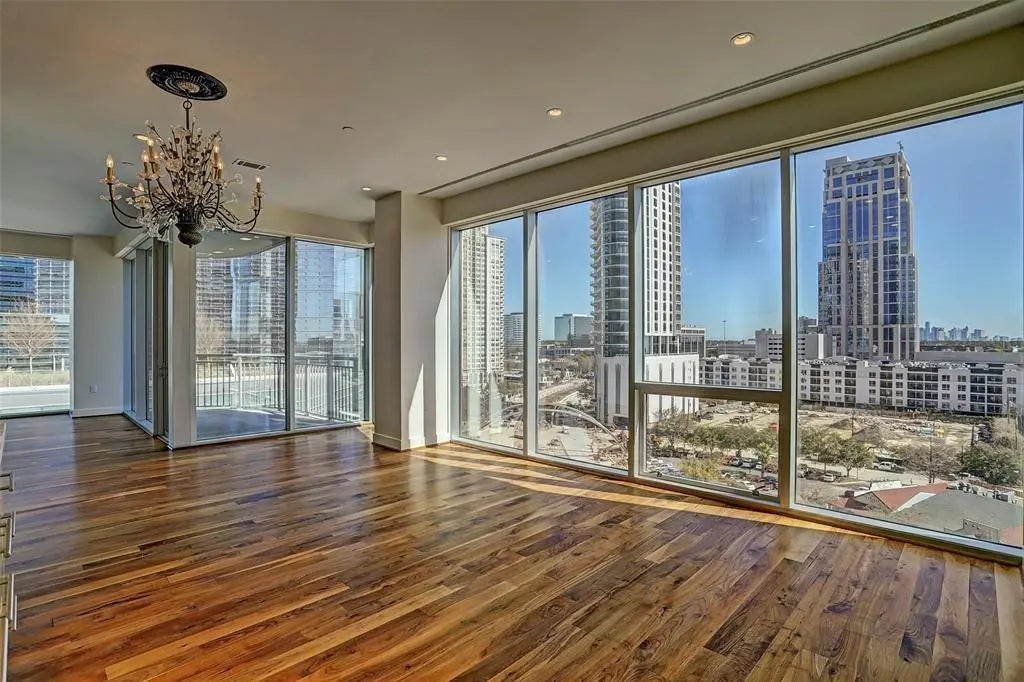 1600 Post Oak Boulevard 904, Houston