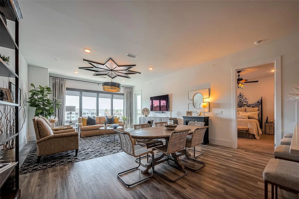 199 Waterpoint Court 302, Conroe