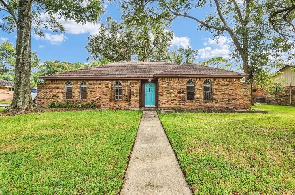 133 Nasturtium Street, Lake Jackson