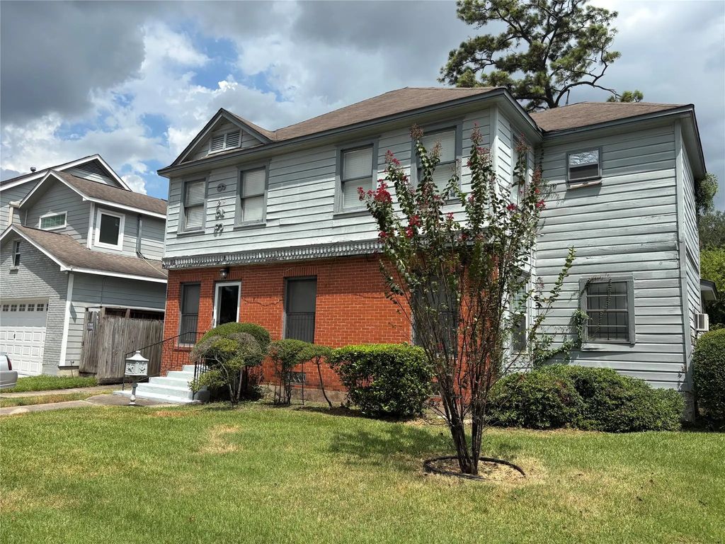 3229 Binz Street, Houston
