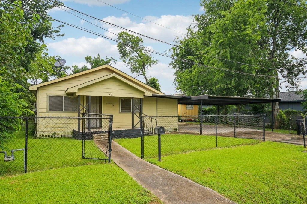 421 Clearwater Street, Houston