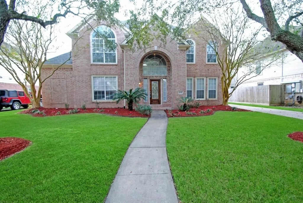 2111 Parkview Lane, Missouri City