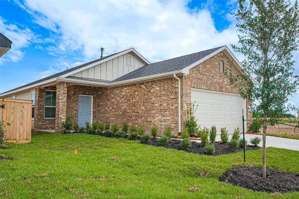 340 Stone Placa Trail, Brookshire
