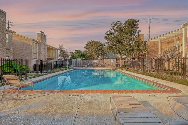 700 Thicket Lane 306, Houston