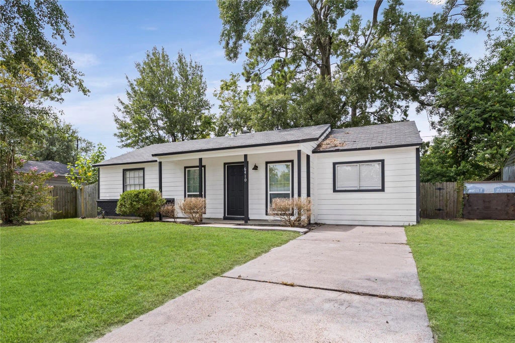 6410 Hartwick Road, Houston