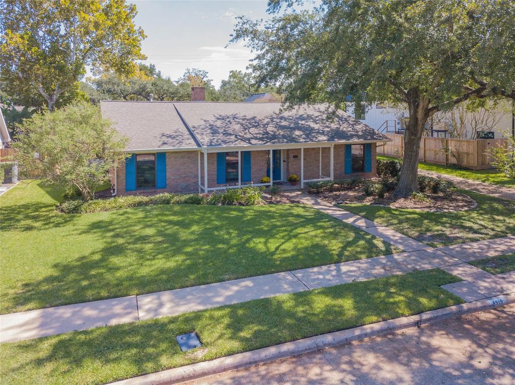 8919 Manhattan Drive, Houston