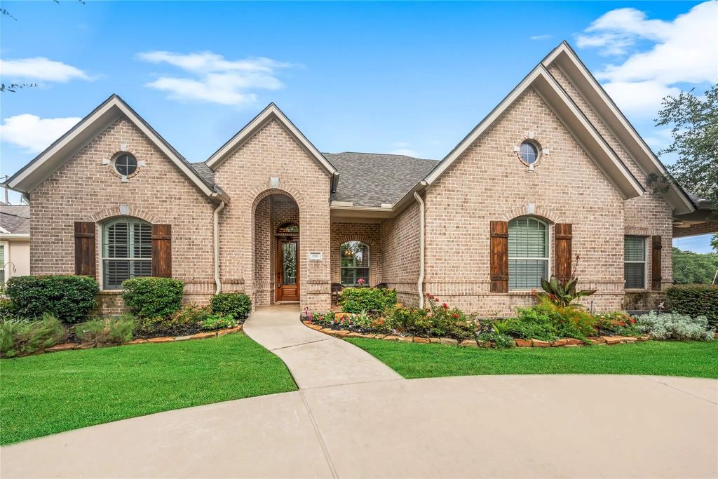 166 Hillsborough Drive W, Montgomery