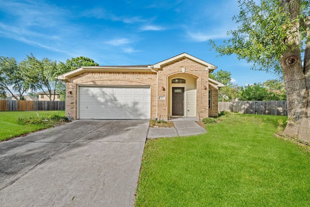 7207 Highland Oak Court, Richmond