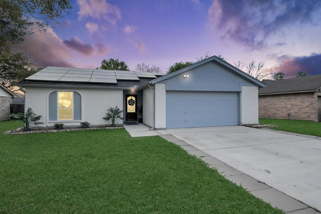 10203 Hollow Canyon Dr Drive, Sugar Land