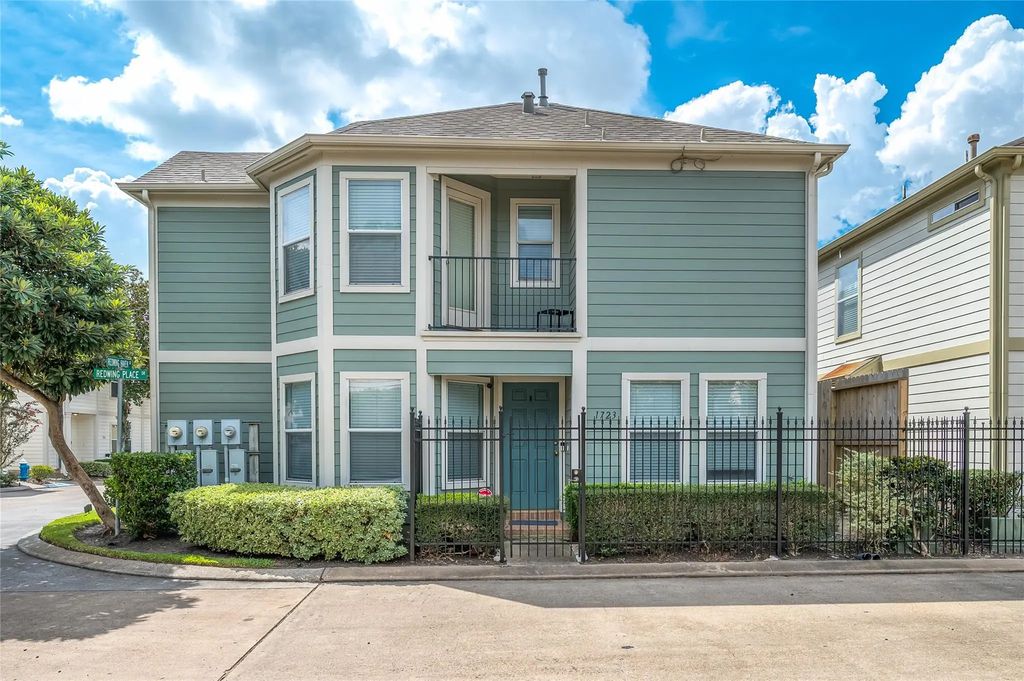 1723 Redwing Haven Drive, Houston