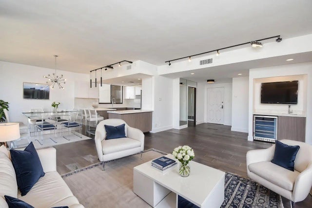 49 Briar Hollow Lane 406, Houston